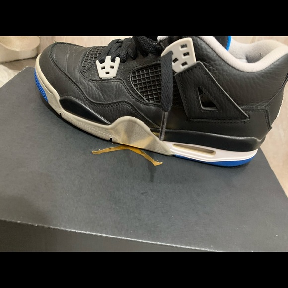 They are a size 7 don’t fit - Picture 2 of 6